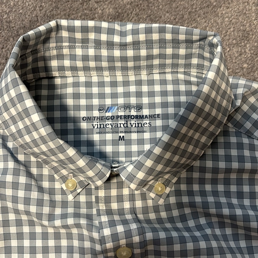 Vineyard Vines Boys “On-the-Go” GinghamButton Down Collared Shirt - Picture 3 of 5